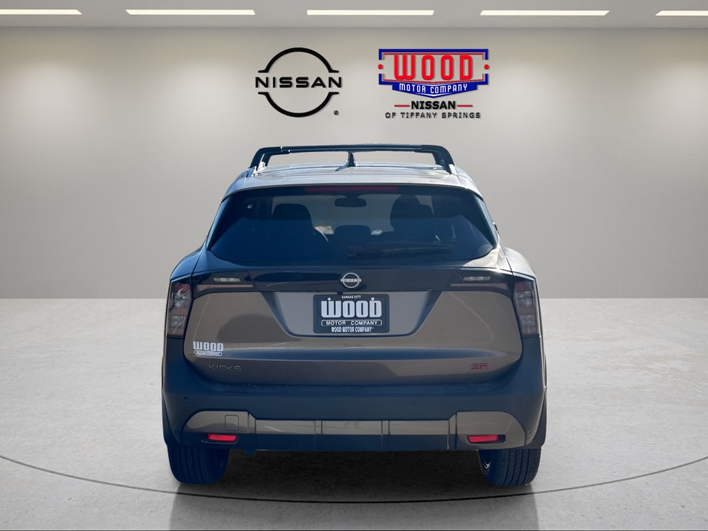 New 2026 Nissan Kicks SR SUV