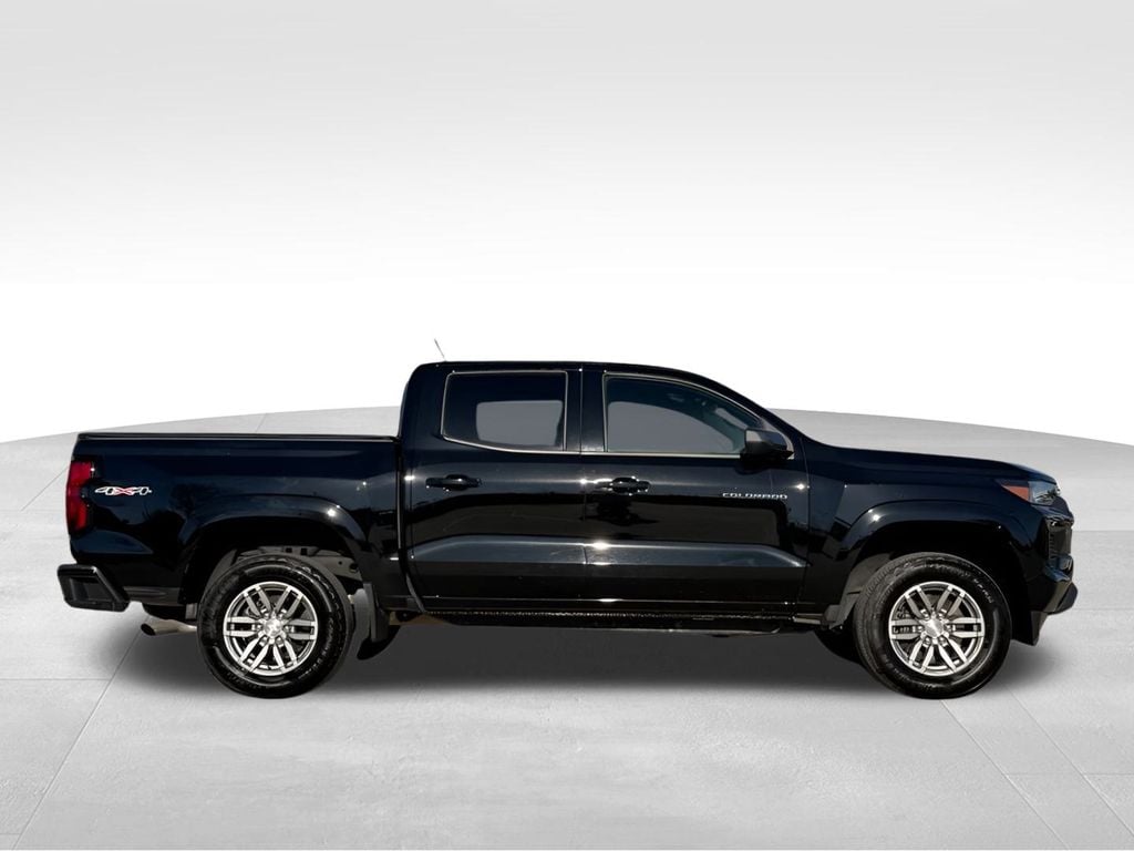 Used 2024 Chevrolet Colorado LT with VIN 1GCPTCEKXR1307636 for sale in Kansas City