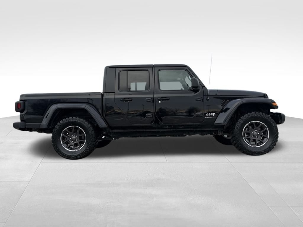 Used 2023 Jeep Gladiator Overland with VIN 1C6HJTFG7PL564198 for sale in Kansas City