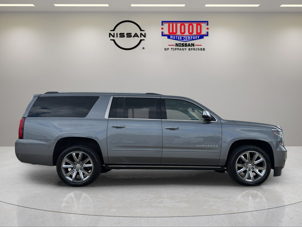 Used 2019 Chevrolet Suburban Premier with VIN 1GNSKJKC6KR114882 for sale in Kansas City