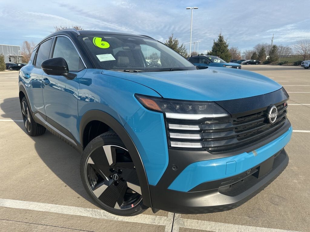 New 2026 Nissan Kicks SR SUV