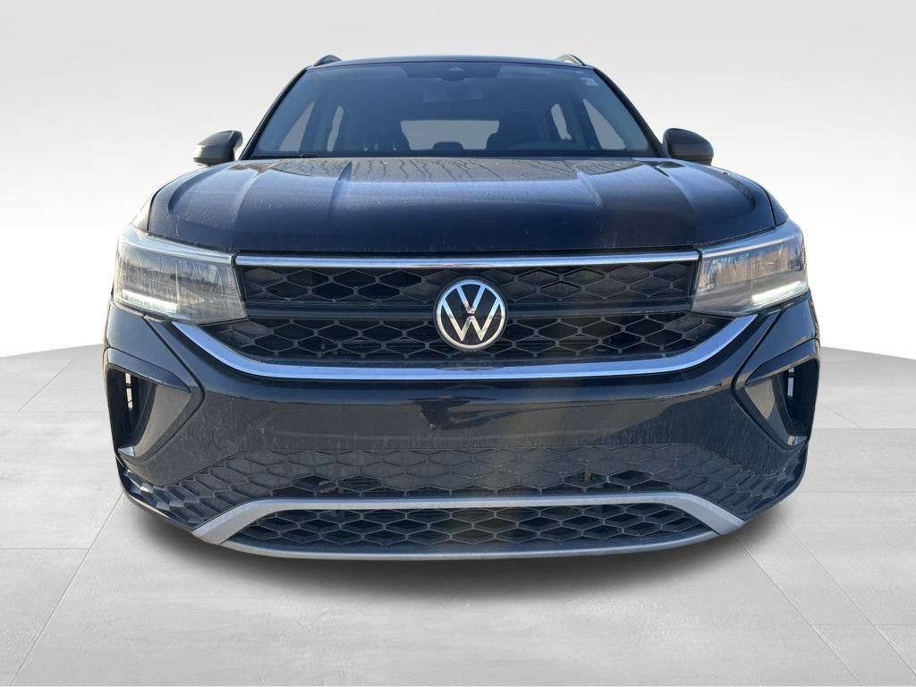 Used 2022 Volkswagen Taos S with VIN 3VVDX7B29NM004879 for sale in Kansas City