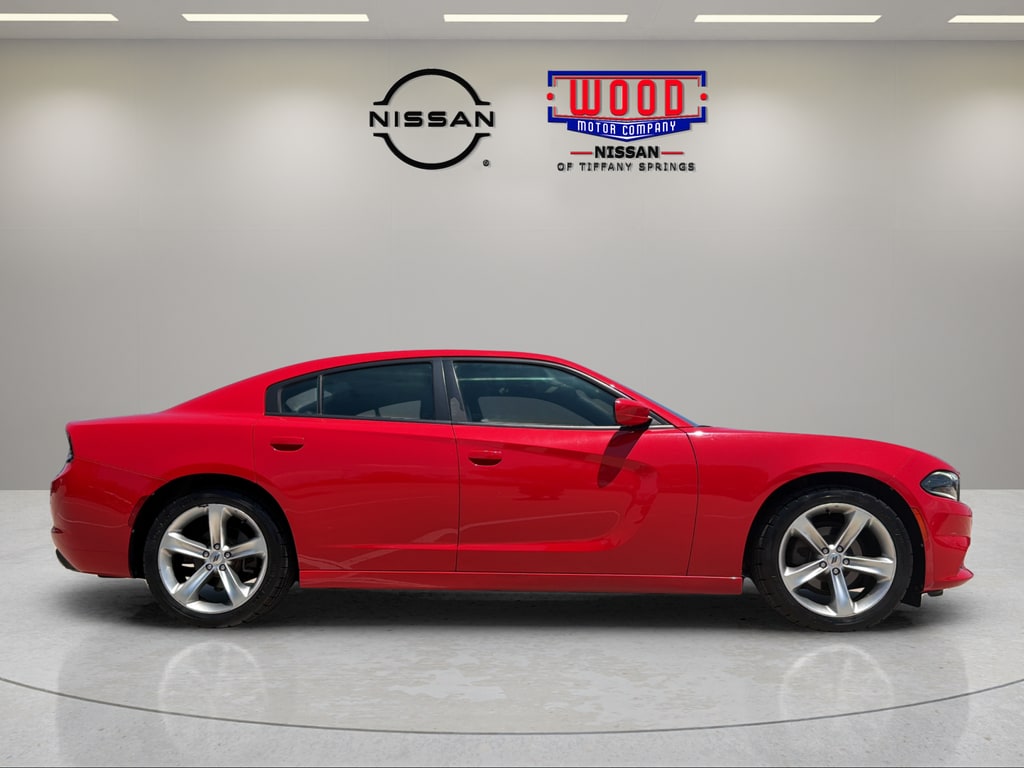 Used 2018 Dodge Charger SXT with VIN 2C3CDXHG2JH217496 for sale in Kansas City
