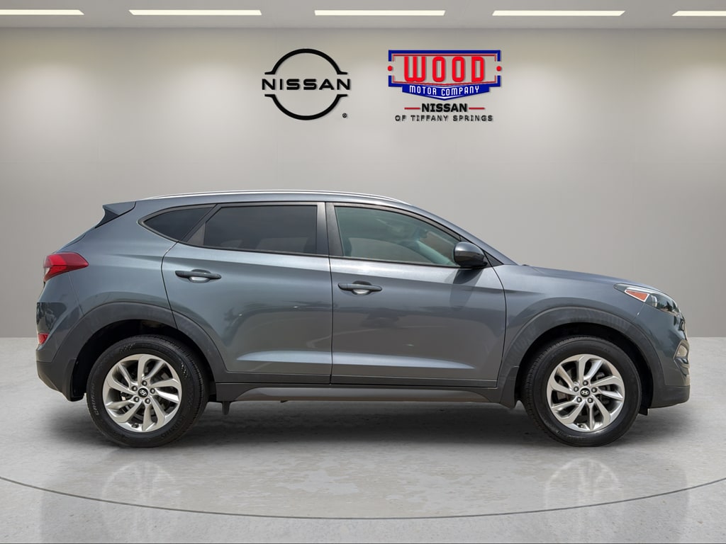 Used 2016 Hyundai Tucson SE with VIN KM8J33A45GU027577 for sale in Kansas City