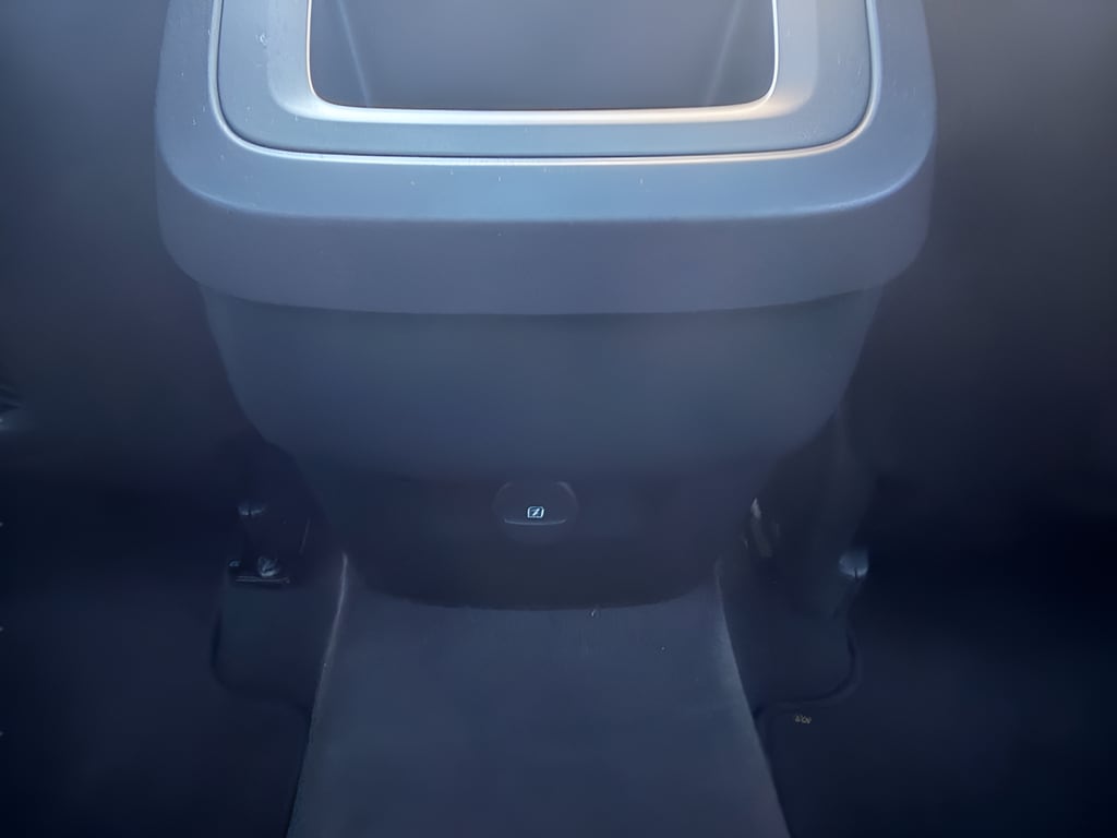 2024 Volvo XC60 Plus - Photo 14