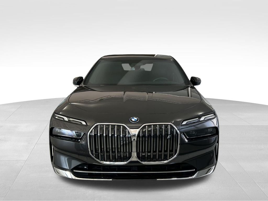 Used 2023 BMW i7 Base with VIN WBY53EJ01PCN86207 for sale in Kansas City