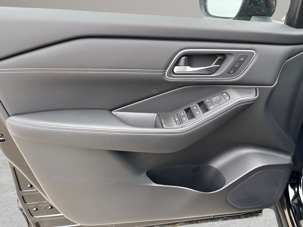 2026 Nissan Rogue Platinum - Photo 25