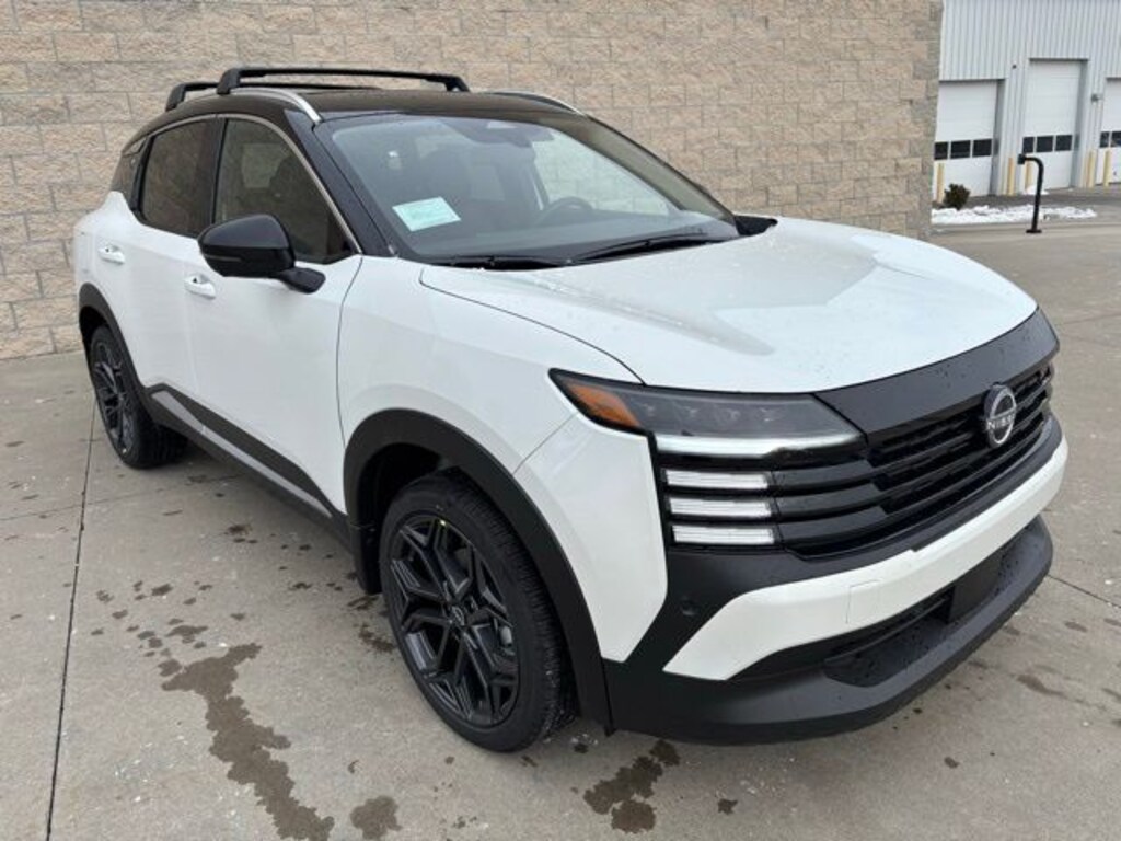 New 2026 Nissan Kicks SR SUV