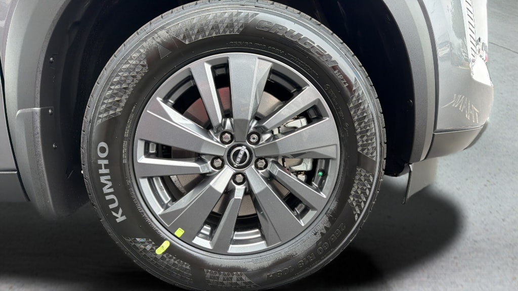 2026 Nissan Pathfinder SV - Photo 12