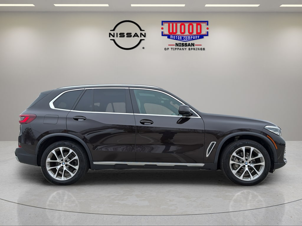 Used 2021 BMW X5 40i with VIN 5UXCR6C05M9F53196 for sale in Kansas City