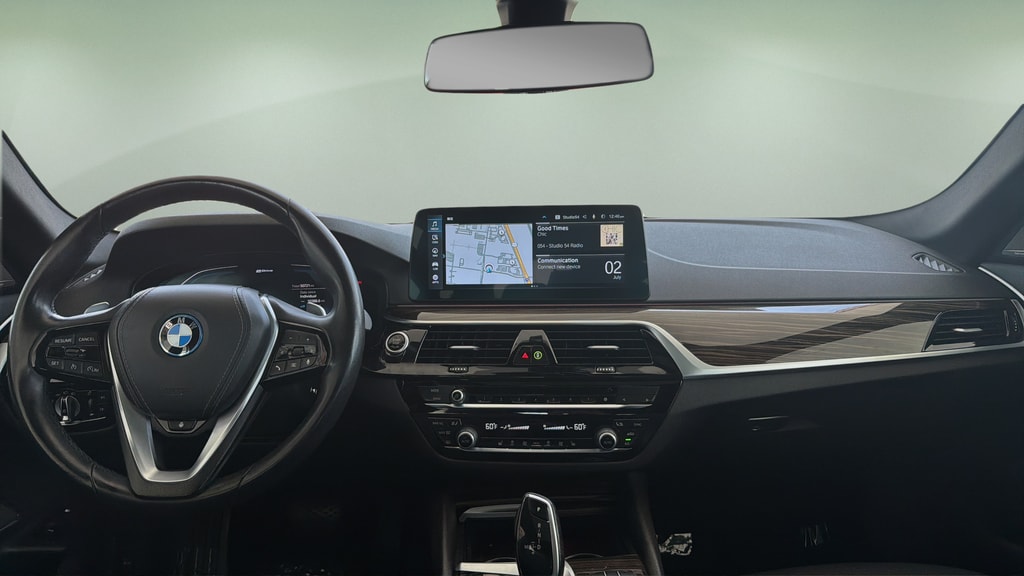 2023 BMW 5 Series 530e - Photo 7