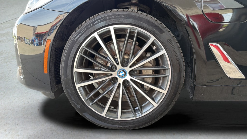 2023 BMW 5 Series 530e - Photo 26