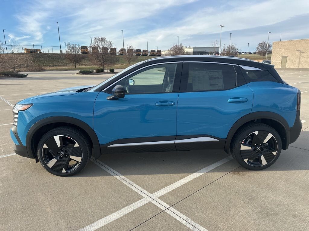 New 2026 Nissan Kicks SR SUV