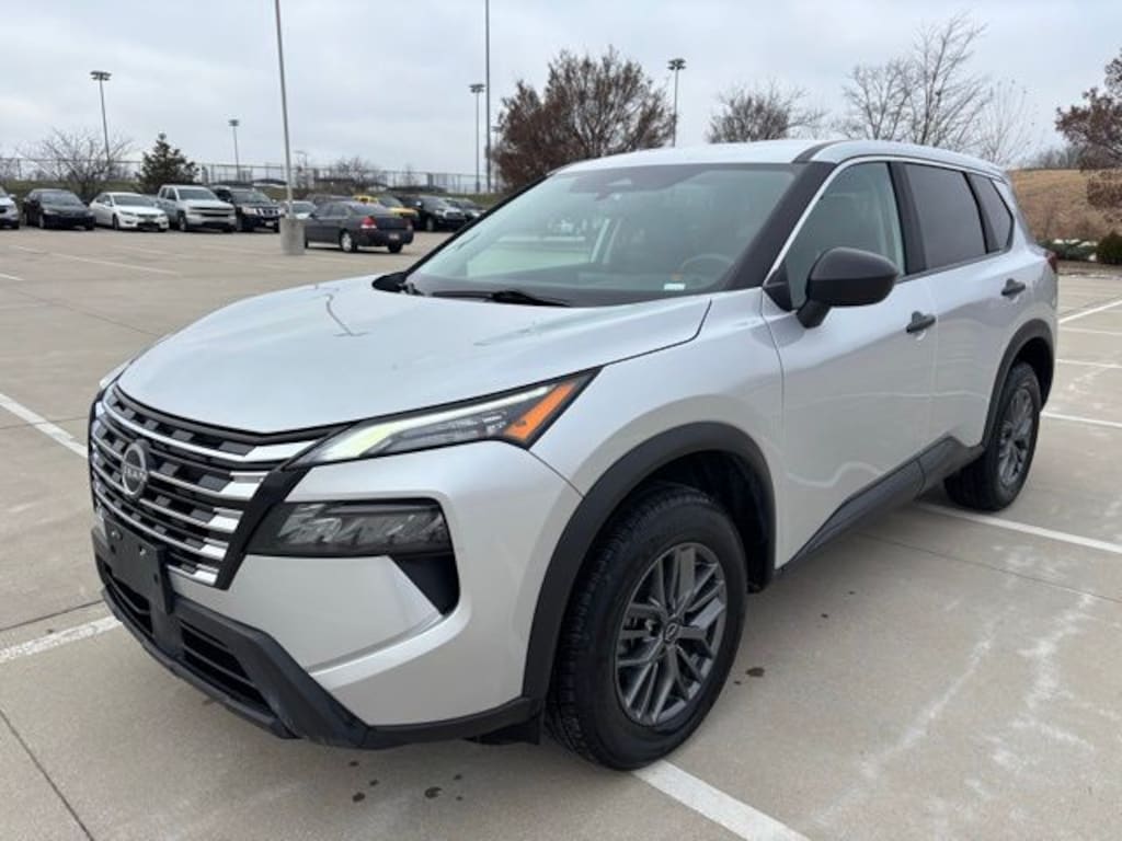 Used 2024 Nissan Rogue S SUV