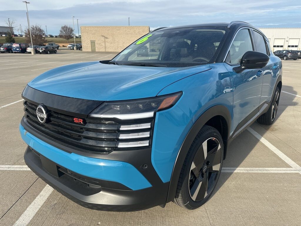 New 2026 Nissan Kicks SR SUV