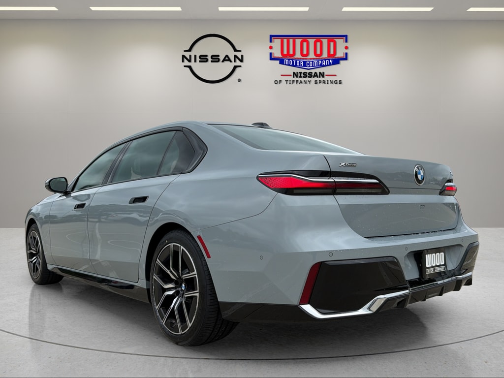 Used 2025 BMW 740i xDrive Sedan