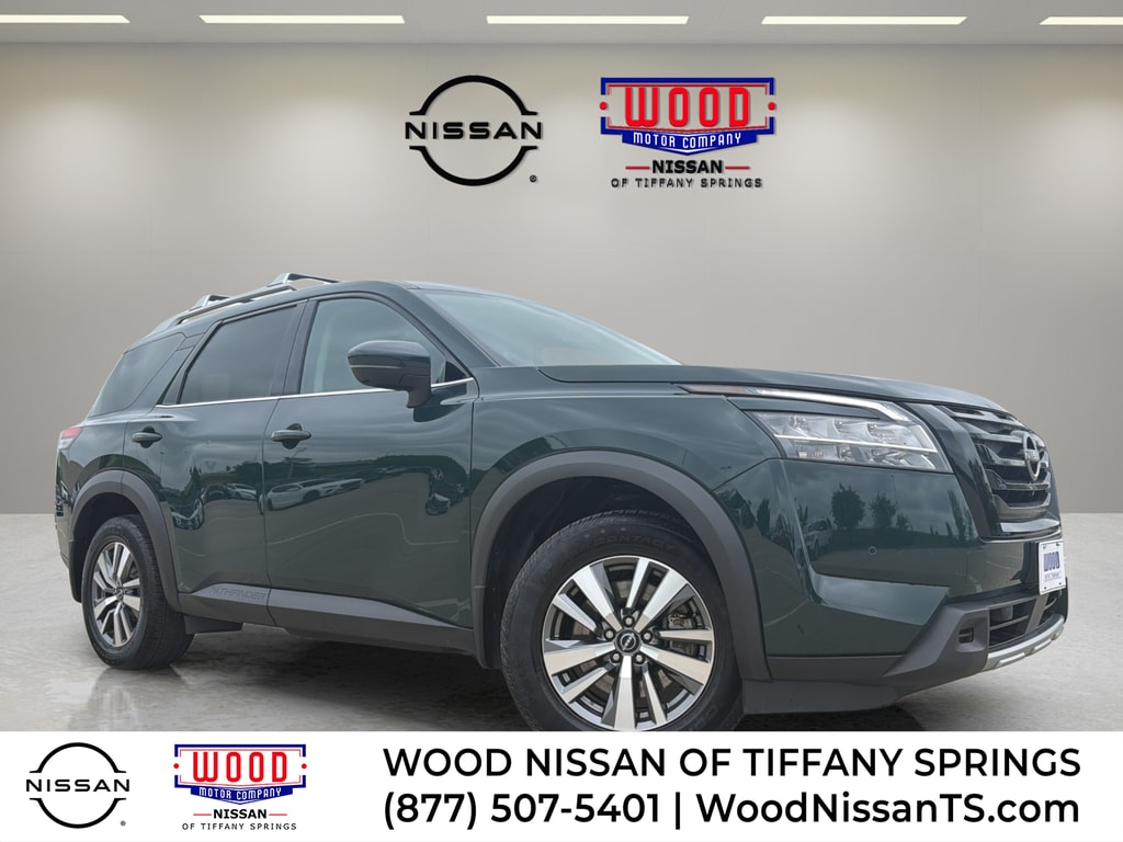 2024 Nissan Pathfinder SL 4WD's photo