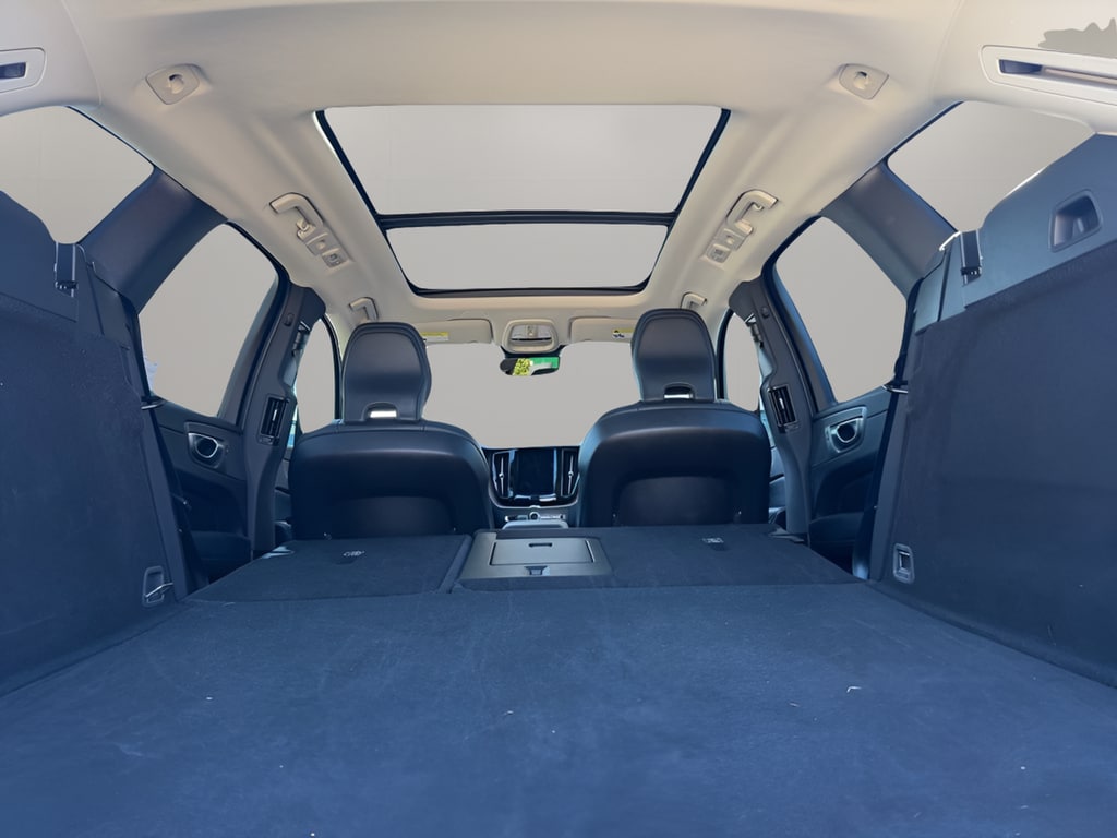 2024 Volvo XC60 Plus - Photo 10
