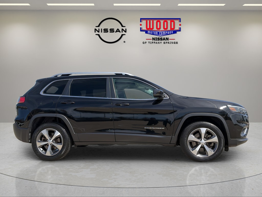 Used 2021 Jeep Cherokee Limited with VIN 1C4PJMDX6MD135377 for sale in Kansas City