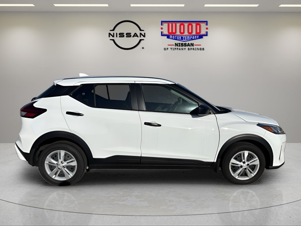 Certified 2025 Nissan KICKS PLAY Base with VIN 3N1CP5BV0SL480435 for sale in Kansas City