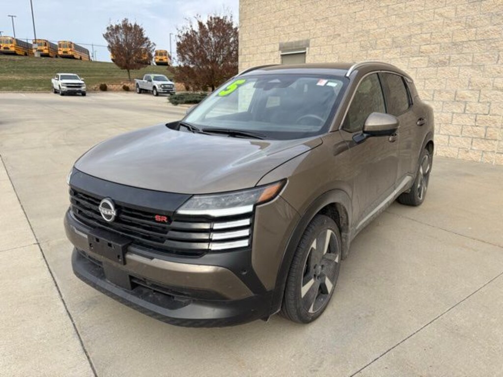 Used 2025 Nissan Kicks SR SUV