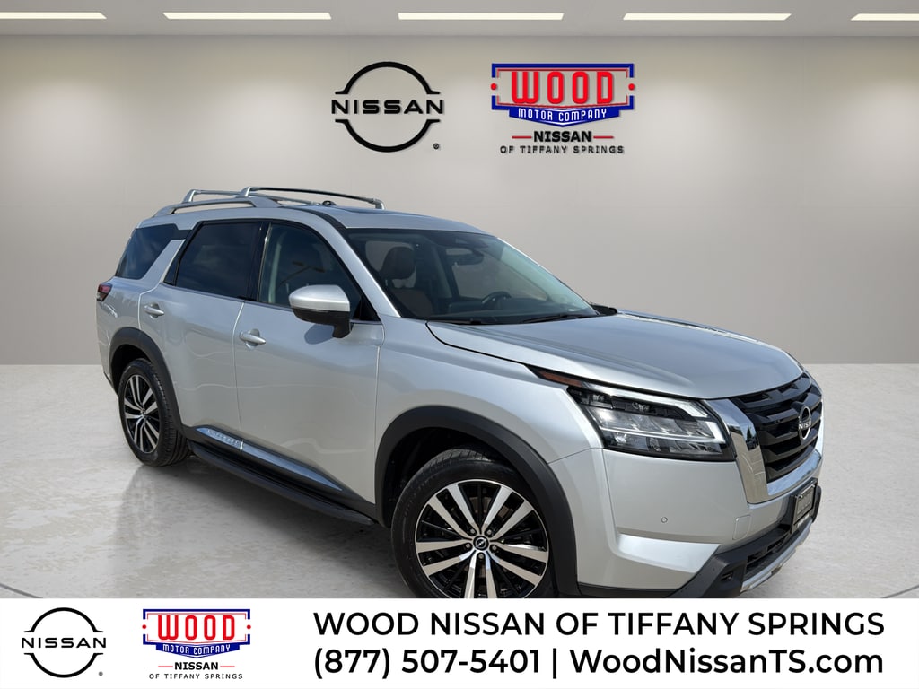 2023 Nissan Pathfinder Platinum 4WD's photo