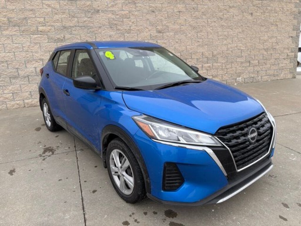 Used 2023 Nissan Kicks S SUV