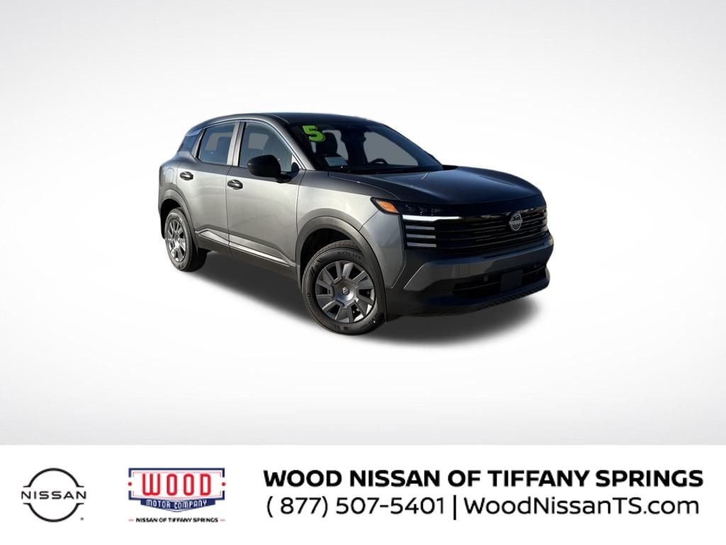 2025 Nissan Kicks S's photo