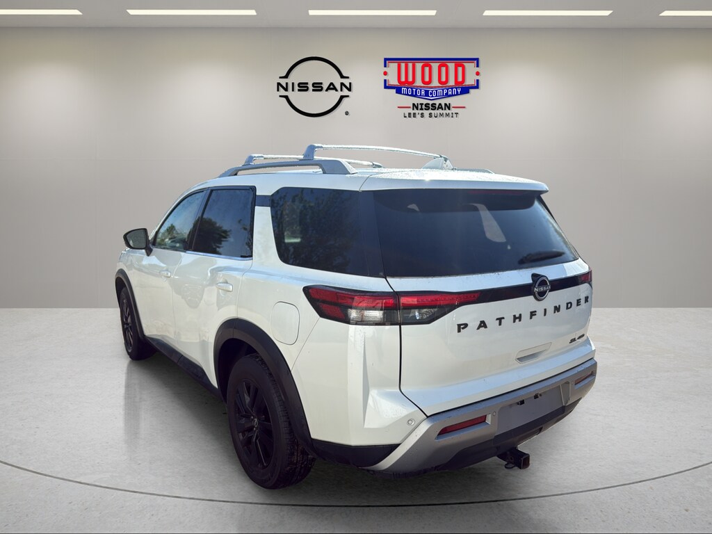 Used 2023 Nissan Pathfinder SL SUV