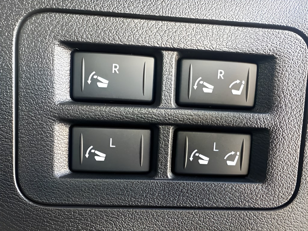 2026 Nissan Armada PRO-4X - Photo 33