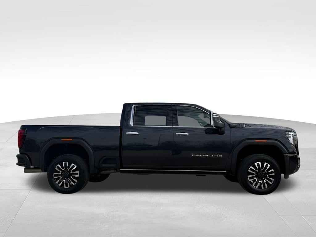 Used 2024 GMC Sierra 3500HD Denali Ultimate with VIN 1GT49YEY4RF140261 for sale in Kansas City
