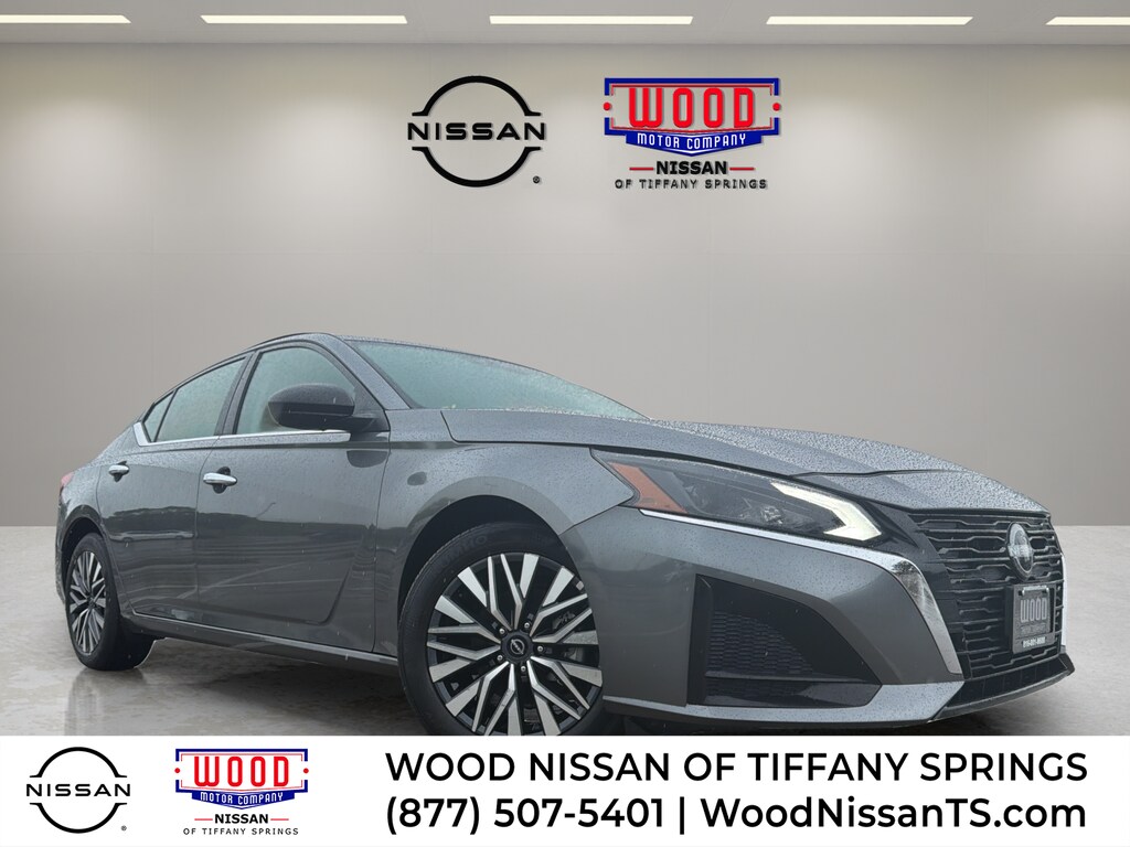 Used 2025 Nissan Altima SV Sedan