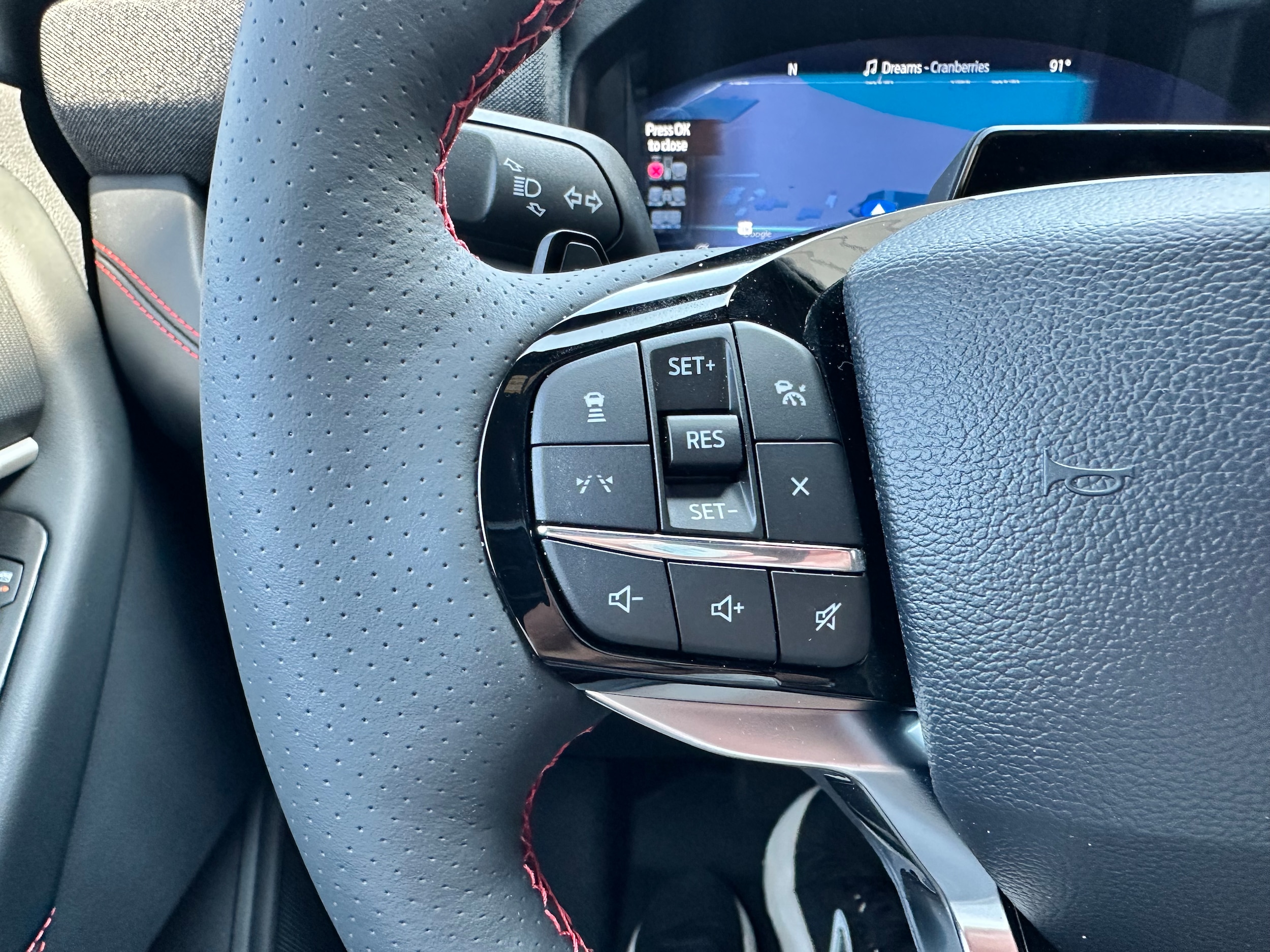 2026 Ford Explorer ST - Photo 20