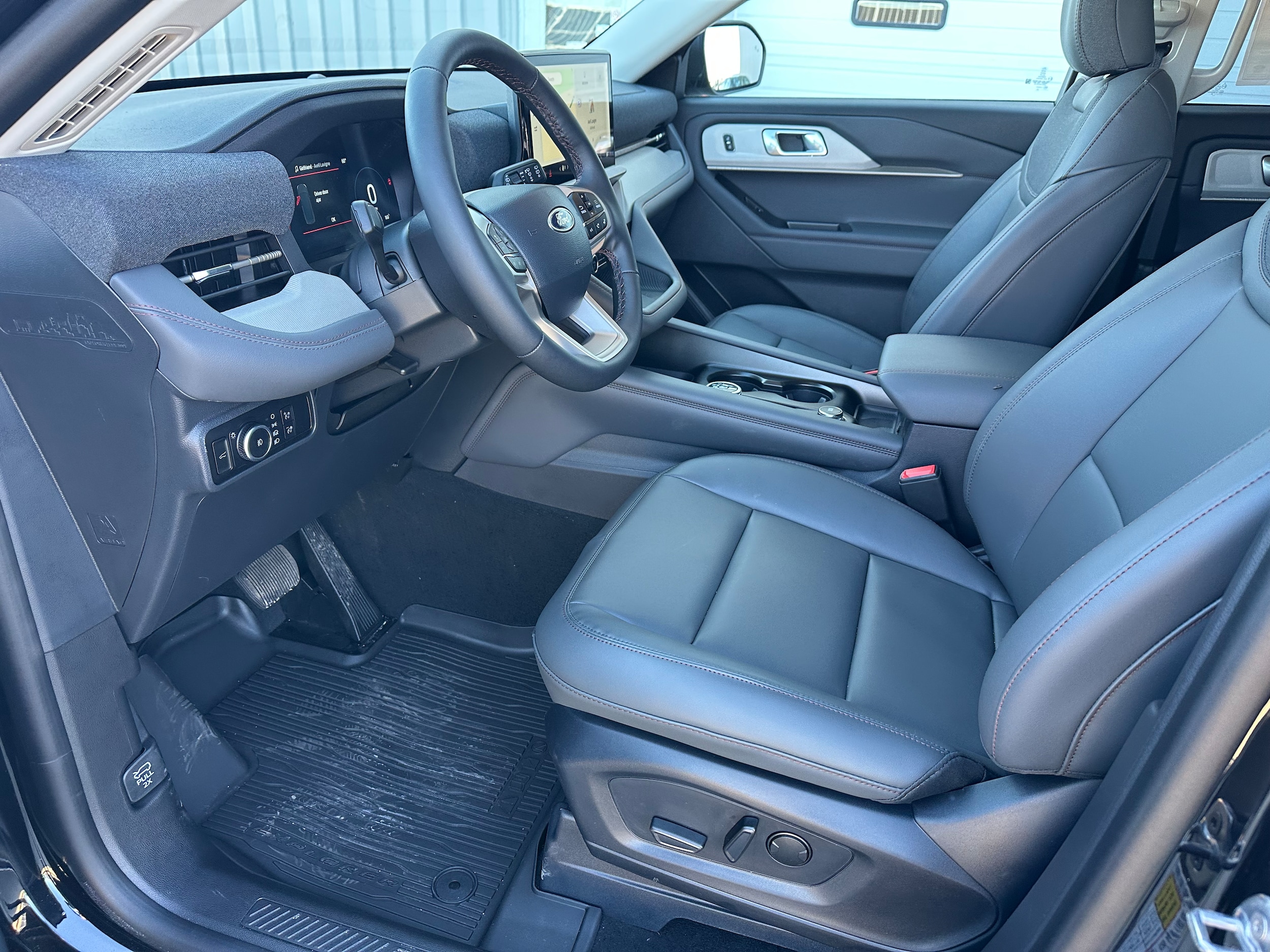 2026 Ford Explorer Active - Photo 9