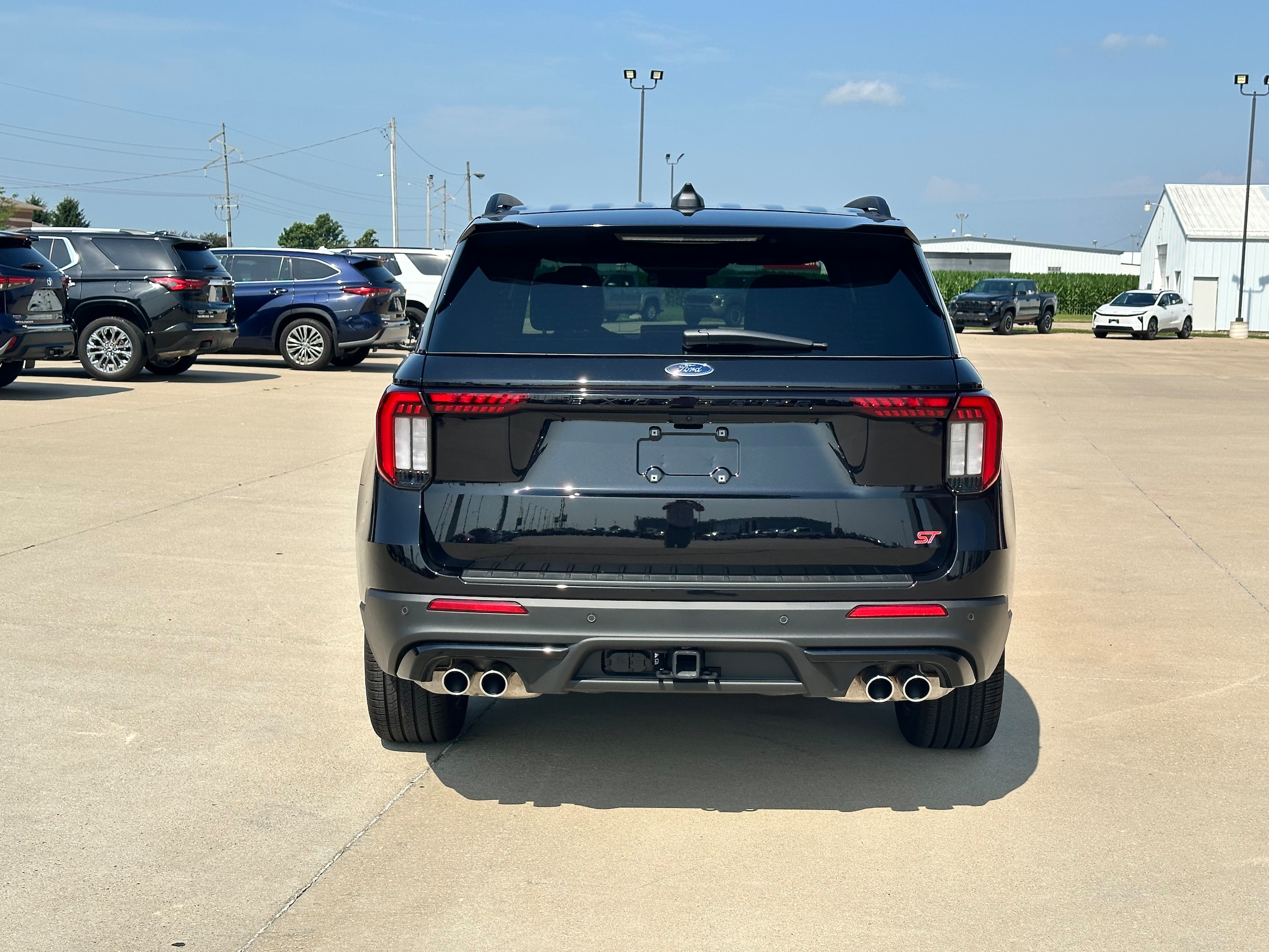 2026 Ford Explorer ST - Photo 5