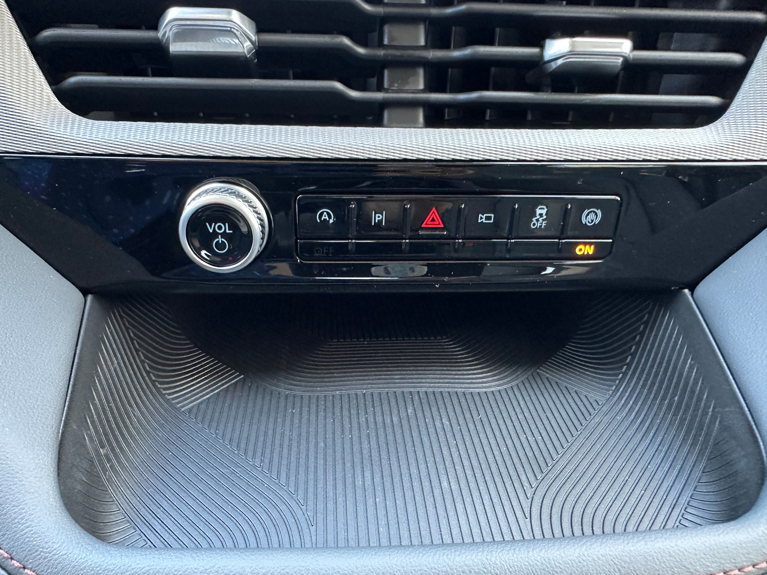 2026 Ford Explorer Active - Photo 21