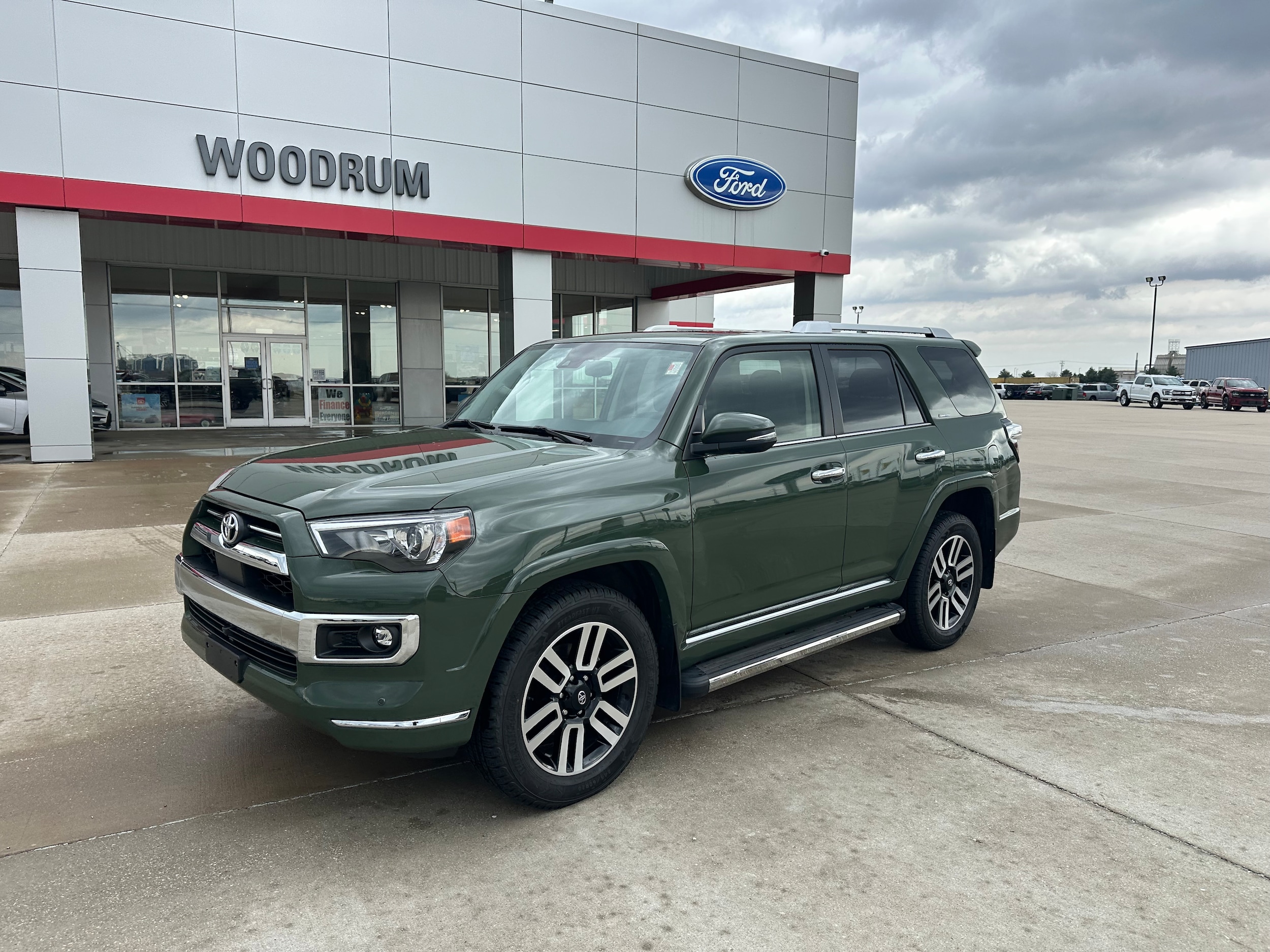 View vehicle photo 3