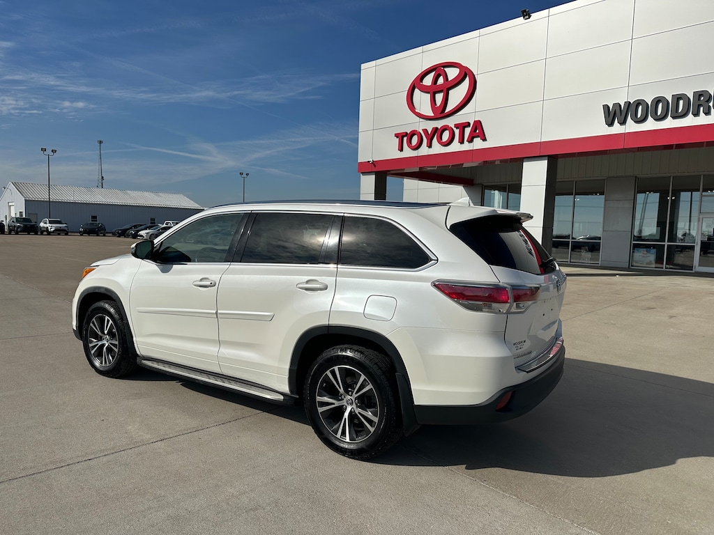 Used 2016 Toyota Highlander XLE AWD