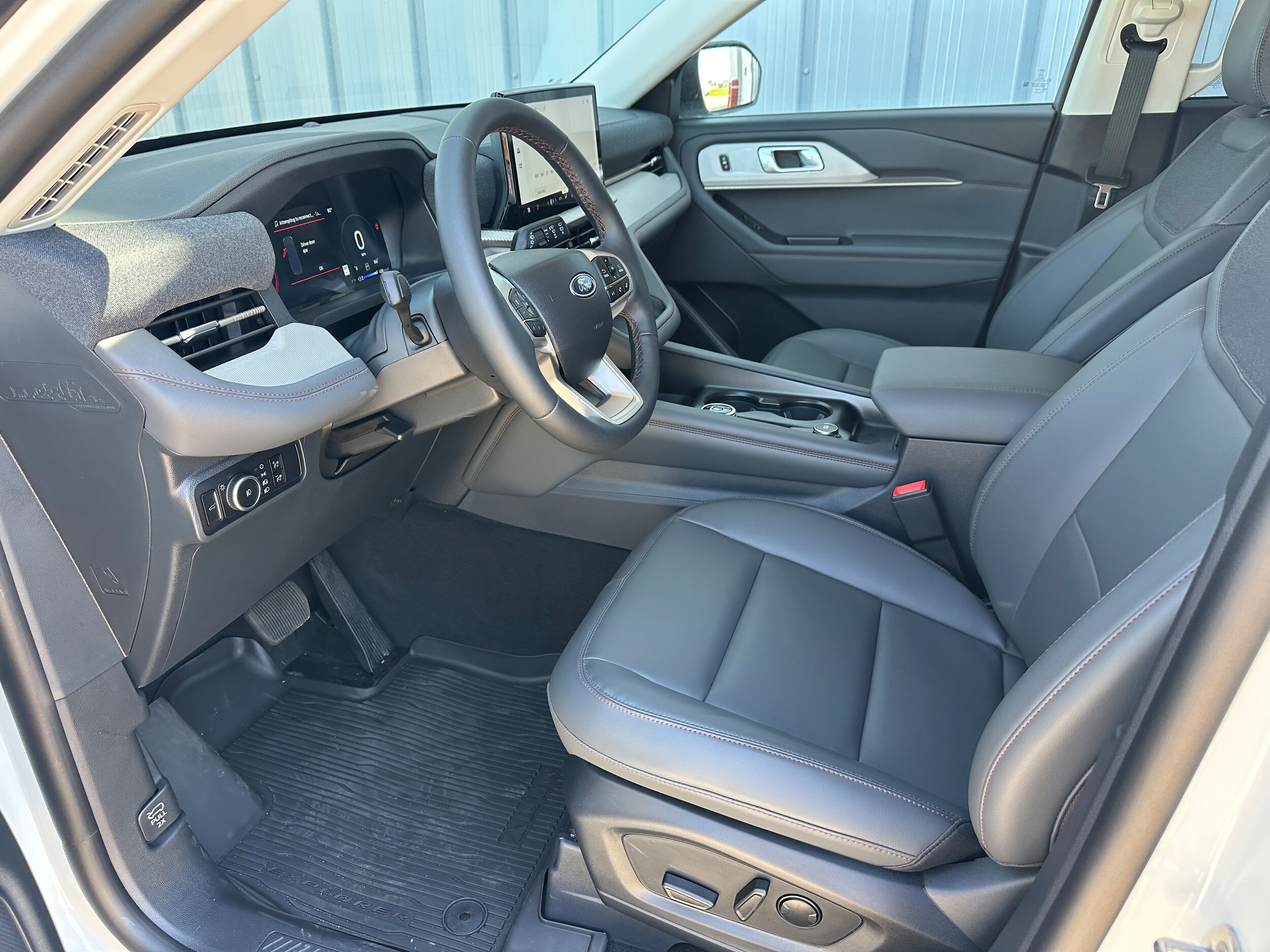 2026 Ford Explorer Active - Photo 9