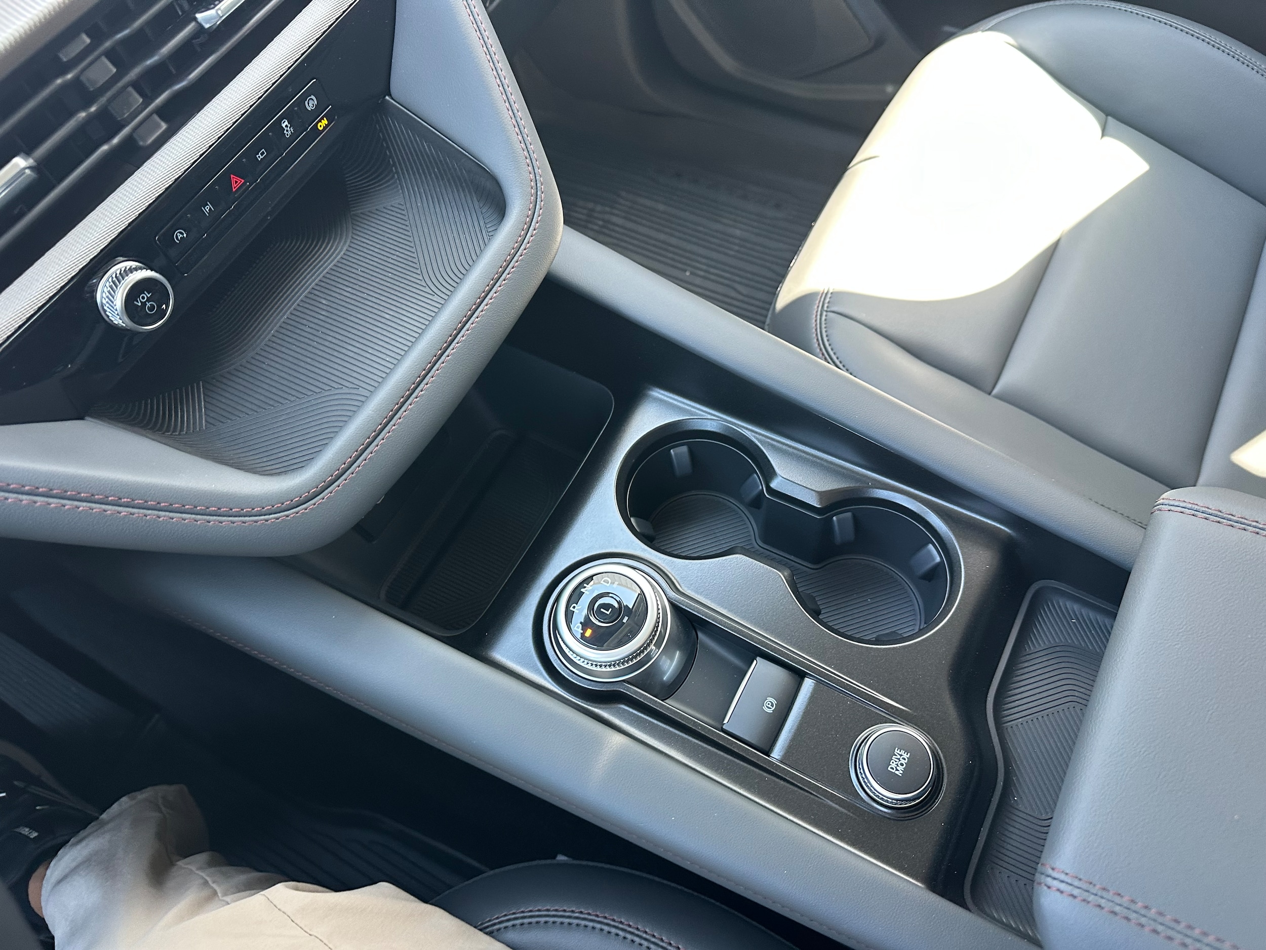 2026 Ford Explorer Active - Photo 24