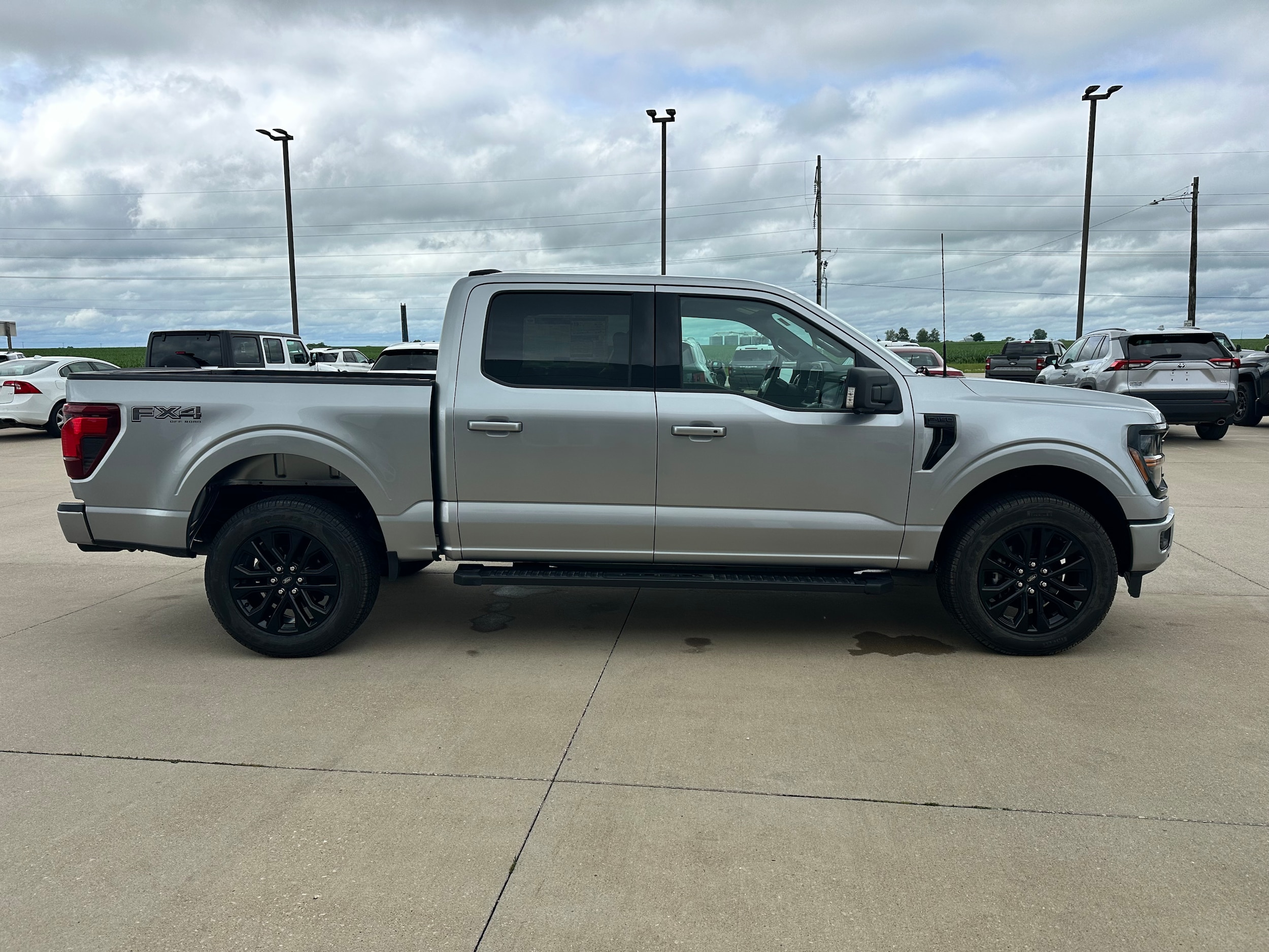 2026 Ford F-150 XLT - Photo 7