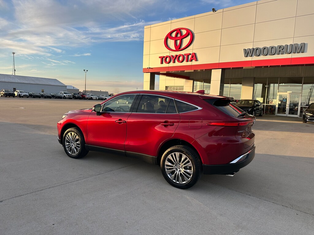 Used 2023 Toyota Venza LIMITED