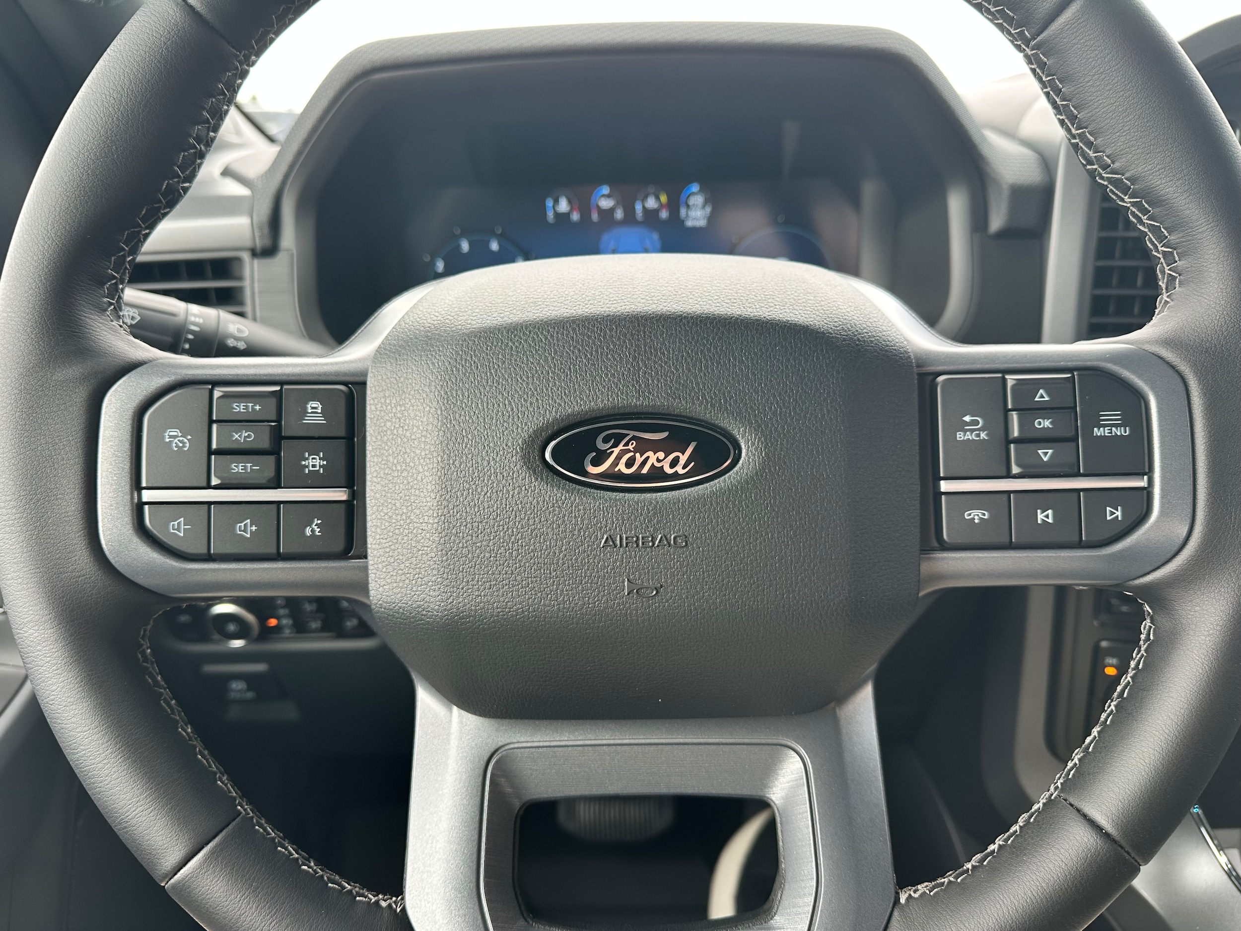2026 Ford F-150 XLT - Photo 16