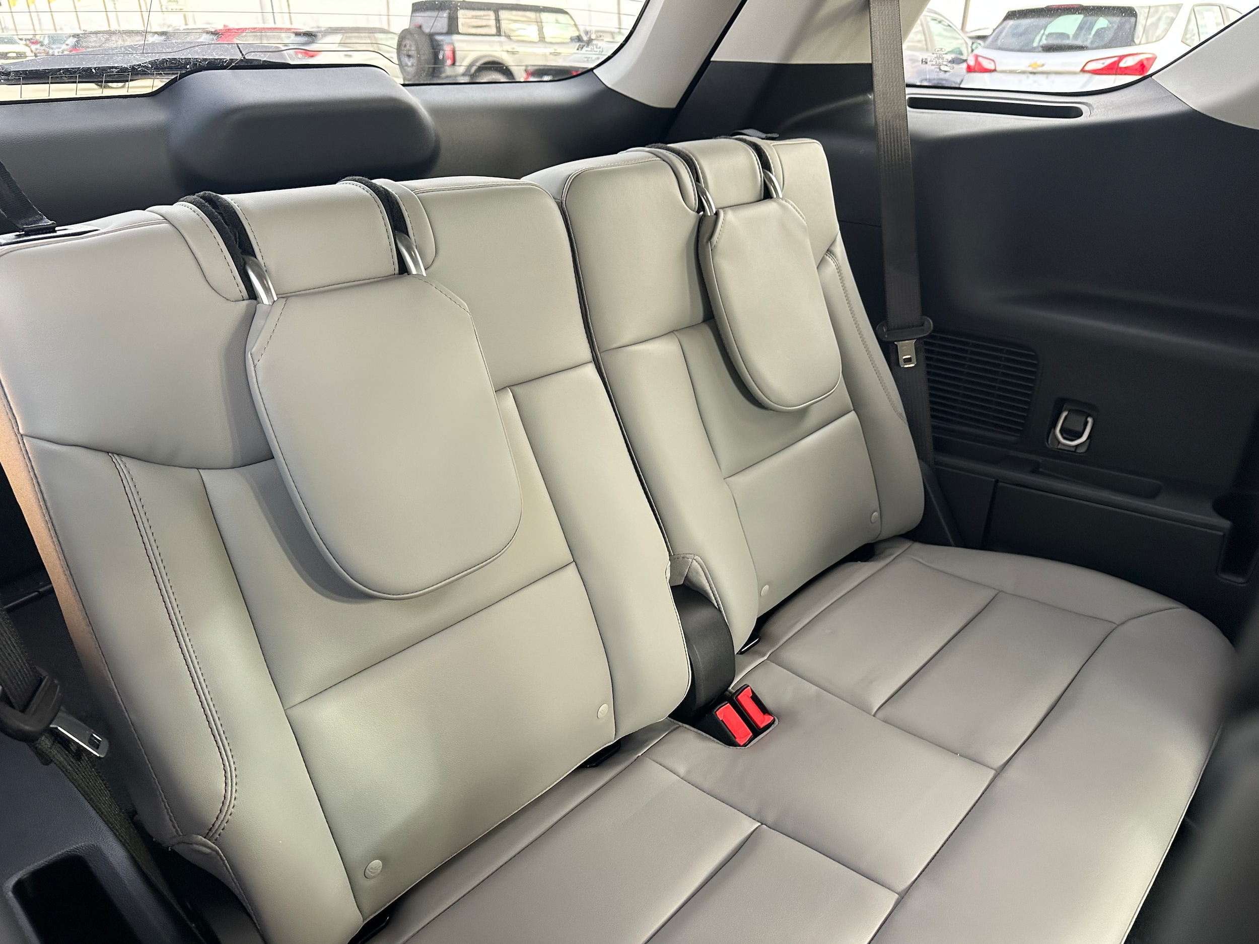 2026 Ford Explorer Active - Photo 13