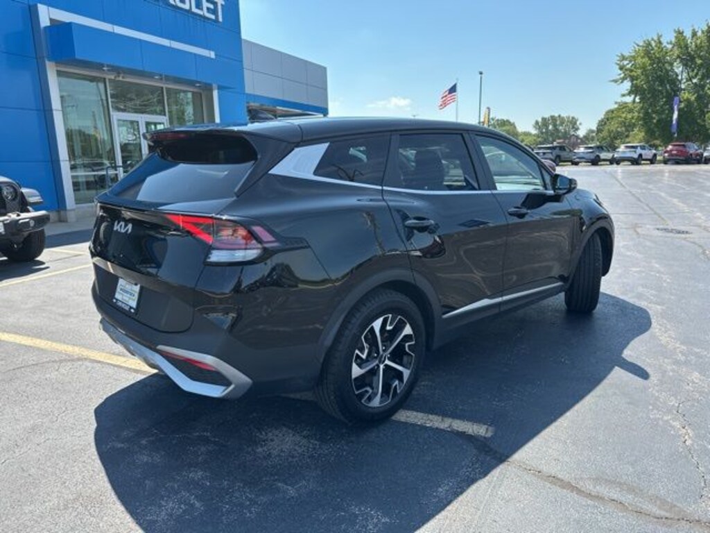 Used 2023 Kia Sportage EX SUV