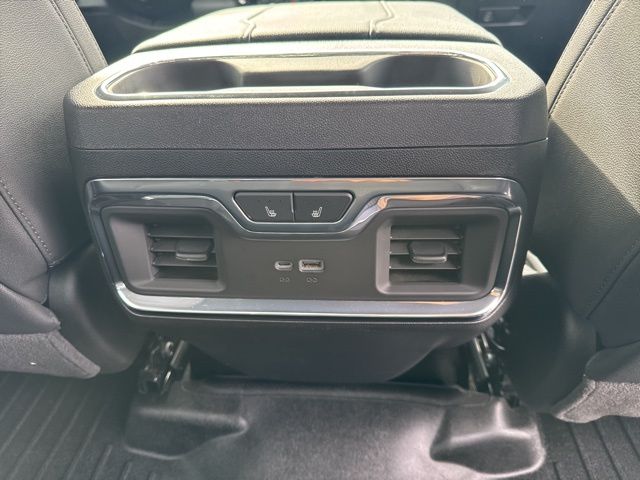2025 Chevrolet Silverado 1500 LTZ - Photo 17
