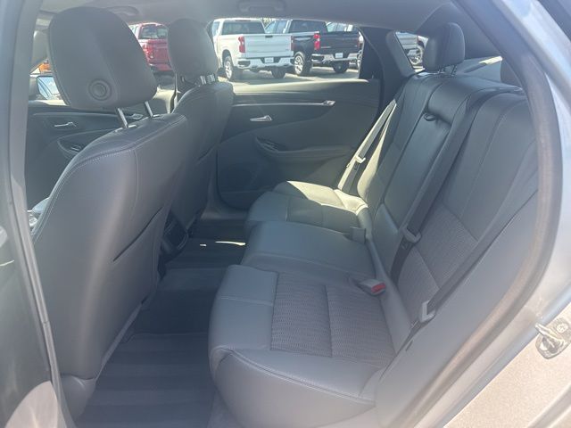 2018 Chevrolet Impala 1LS - Photo 18