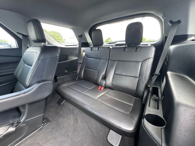 2023 Ford Explorer XLT - Photo 23