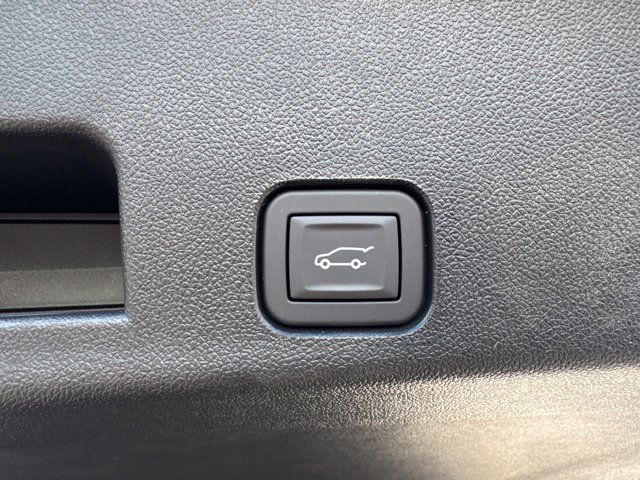 2027 Chevrolet Traverse Z71 - Photo 19