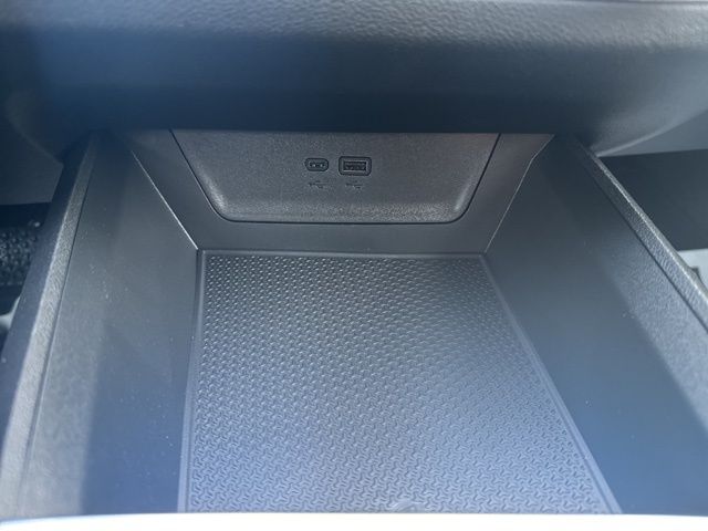 2026 Chevrolet Equinox LT - Photo 31